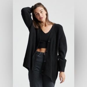 Quince Mongolian Cashmere Oversized Boyfriend Cardigan Sweater in Black  Various